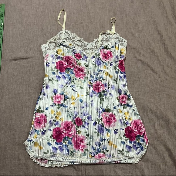 Vintage Undercover Striped Floral Nightgown Size Small Lace Cami adjustable - Picture 2 of 7